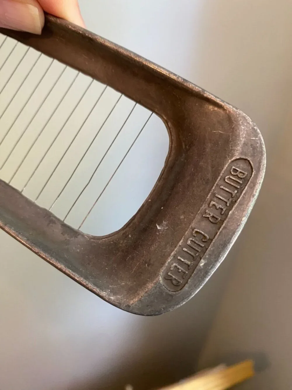 VINTAGE UEBEL MANUAL BUTTER CUTTER - 7.25